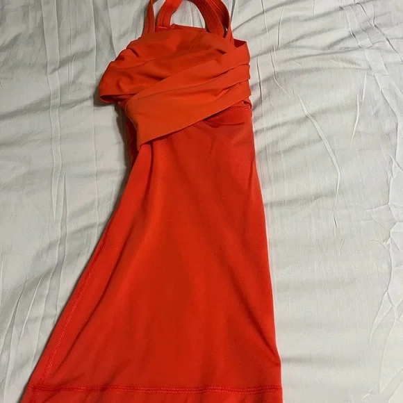 Lululemon Wrap It Up Tank Top Red Women’s Size 12 Built-In Bra - Picture 7 of 7